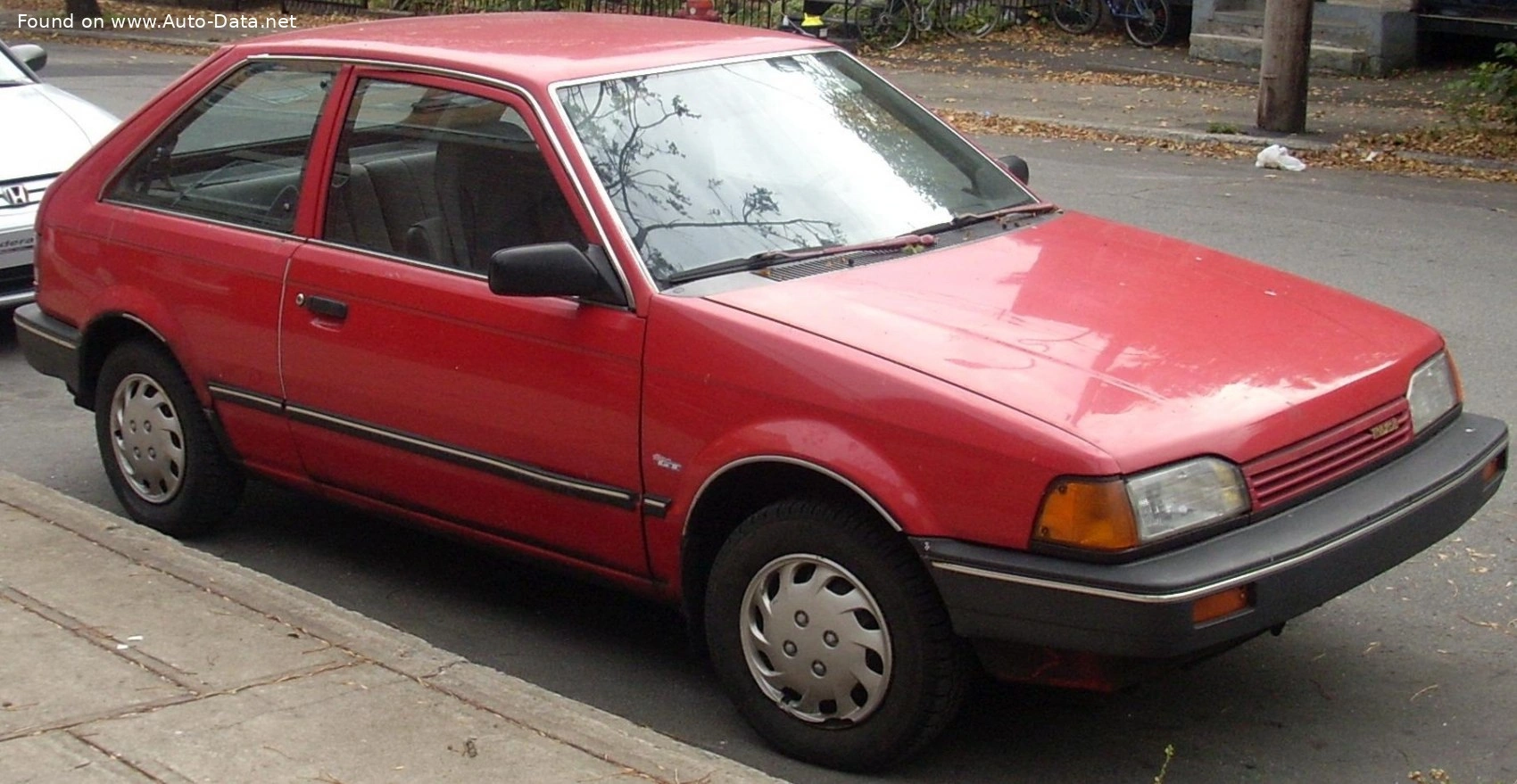 1985 Mazda 323 1.6 (73 bg)
