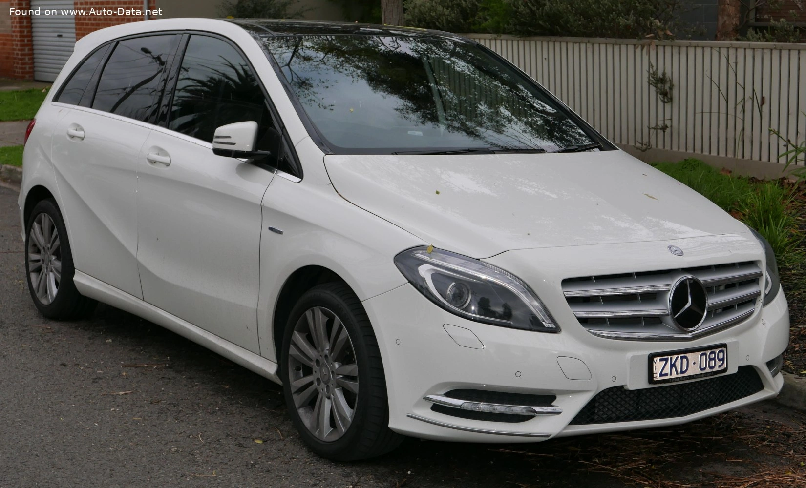 2011 Mercedes-Benz B-Serisi B 180 CDI (109 bg) BlueEFFICIENCY
