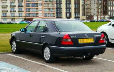 Mercedes-Benz C 250 D (113 bg) 4G-TRONIC (1992)
