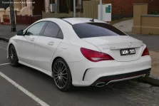 2013 Mercedes-Benz CLA CLA 180 (122 bg) BlueEFFICIENCY 8