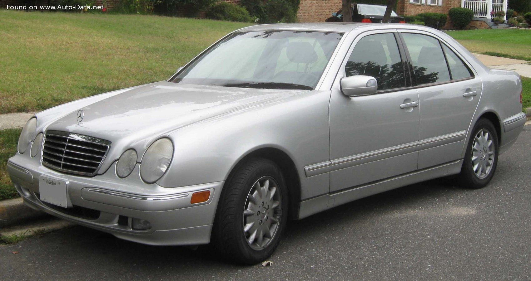 Mercedes-Benz E-Serisi E-Serisi (W210, facelift 1999)