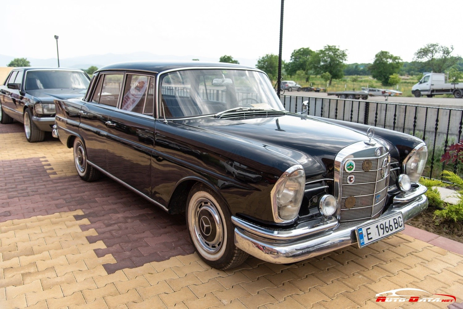 1959 Mercedes-Benz Fintail 220 b (95 bg) Automatic