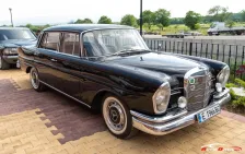 1959 Mercedes-Benz Fintail 230 S (120 bg) Automatic 4