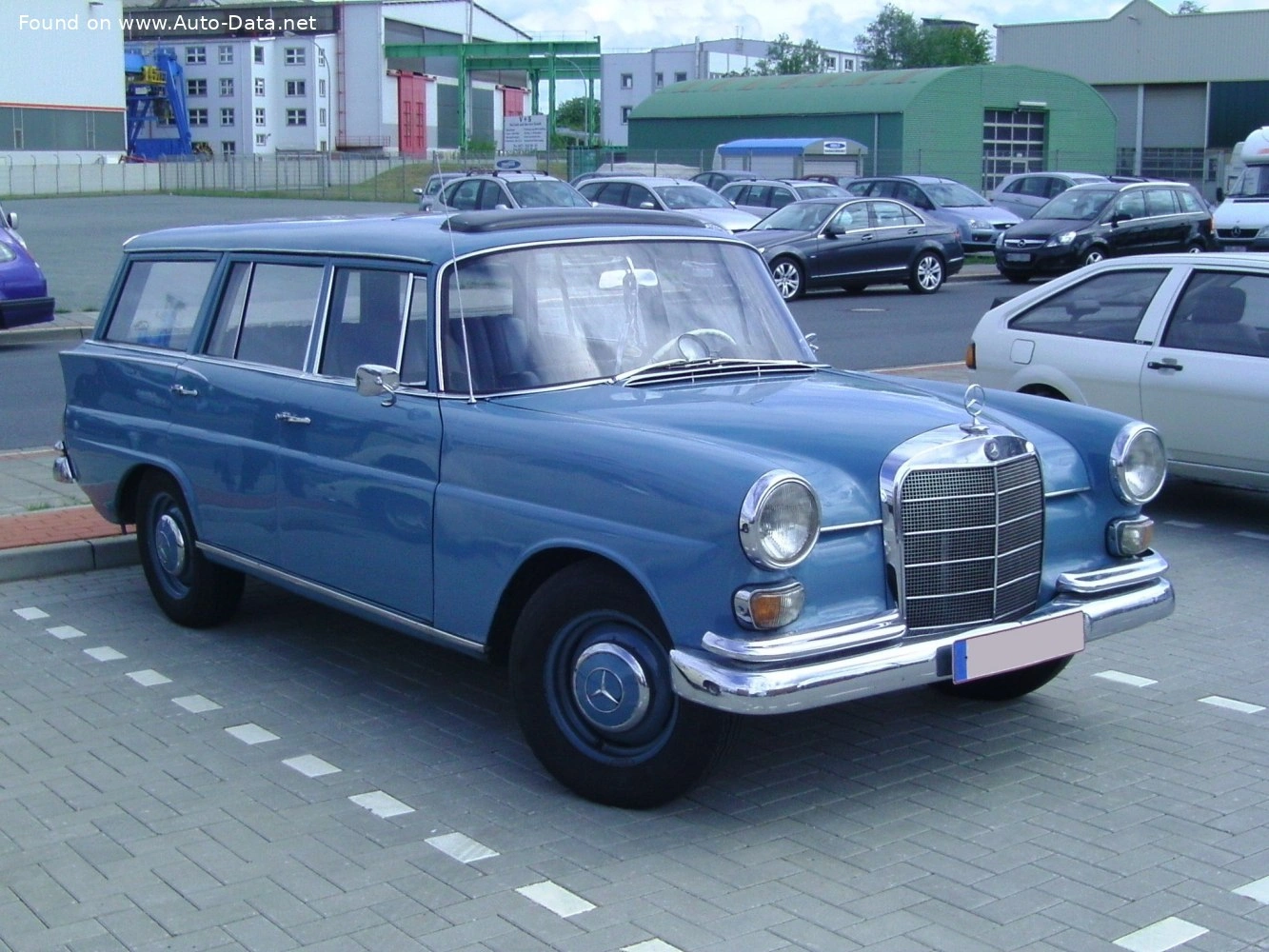 1963 Mercedes-Benz Fintail 200 D (55 bg) Automatic