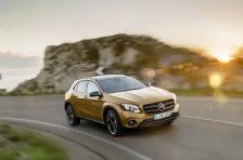 2017 Mercedes-Benz GLA GLA 200d (136 bg) 1