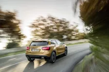 2017 Mercedes-Benz GLA GLA 220d (170 bg) 4MATIC 7G-DCT 2
