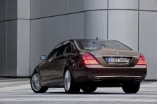 Mercedes-Benz S 600 V12 (517 bg) Automatic (2009)