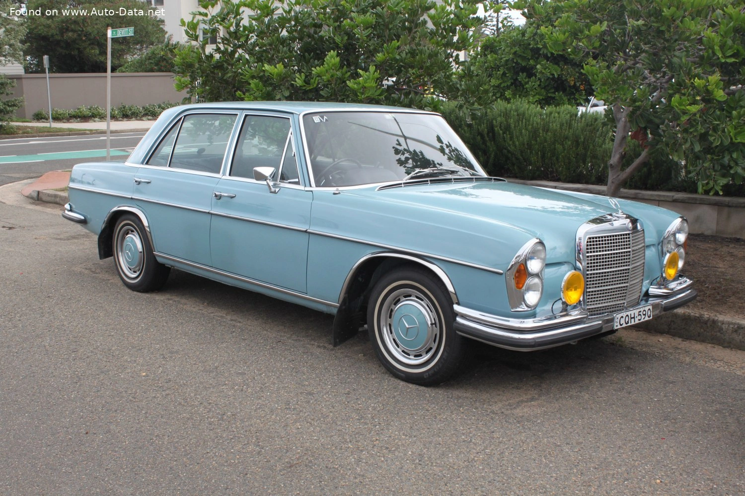 1970 Mercedes-Benz W108 280 SEL 4.5 V8 (198 bg) Automatic