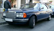 1976 Mercedes-Benz W123 230 CE (136 bg) Automatic 6