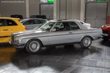 1976 Mercedes-Benz W123 230 CE (136 bg) 2