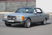 1976 Mercedes-Benz W123 300 CD (78 bg) Automatic 3
