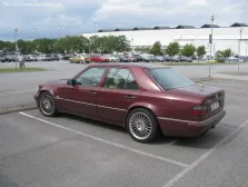 Mercedes-Benz 300 D Turbo (147 bg) Automatic (1988)