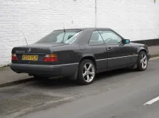 1989 Mercedes-Benz W124 200 CE (136 bg) Automatic 6