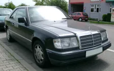 Mercedes-Benz 220 CE (150 bg) (1989)