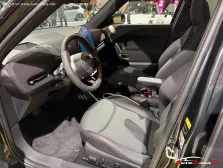 2024 Mini Aceman SE 49.2 kWh (218 bg) Electric 8