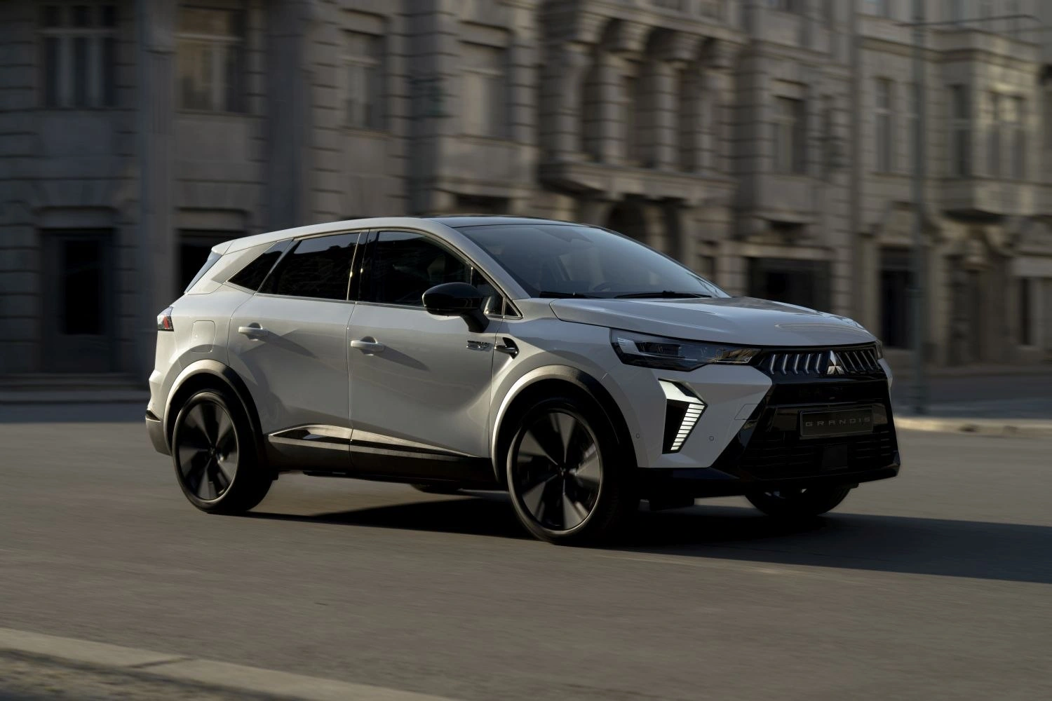 Mitsubishi Grandis Grandis (2025)