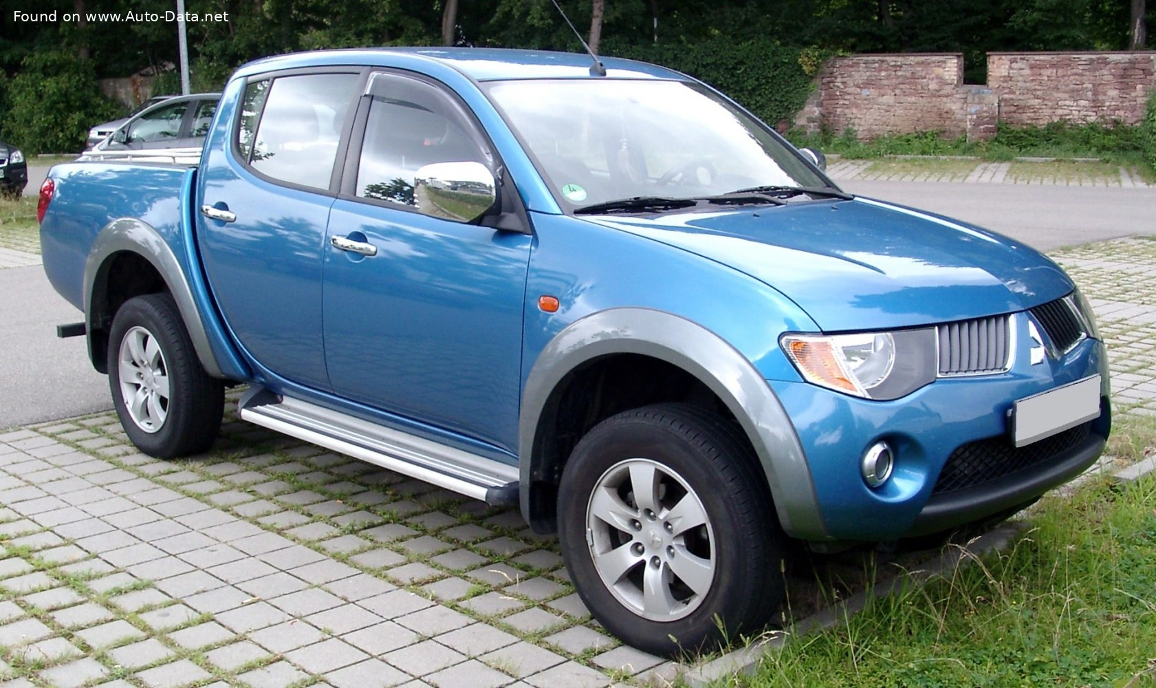 Mitsubishi L200 L200 IV Double Cab