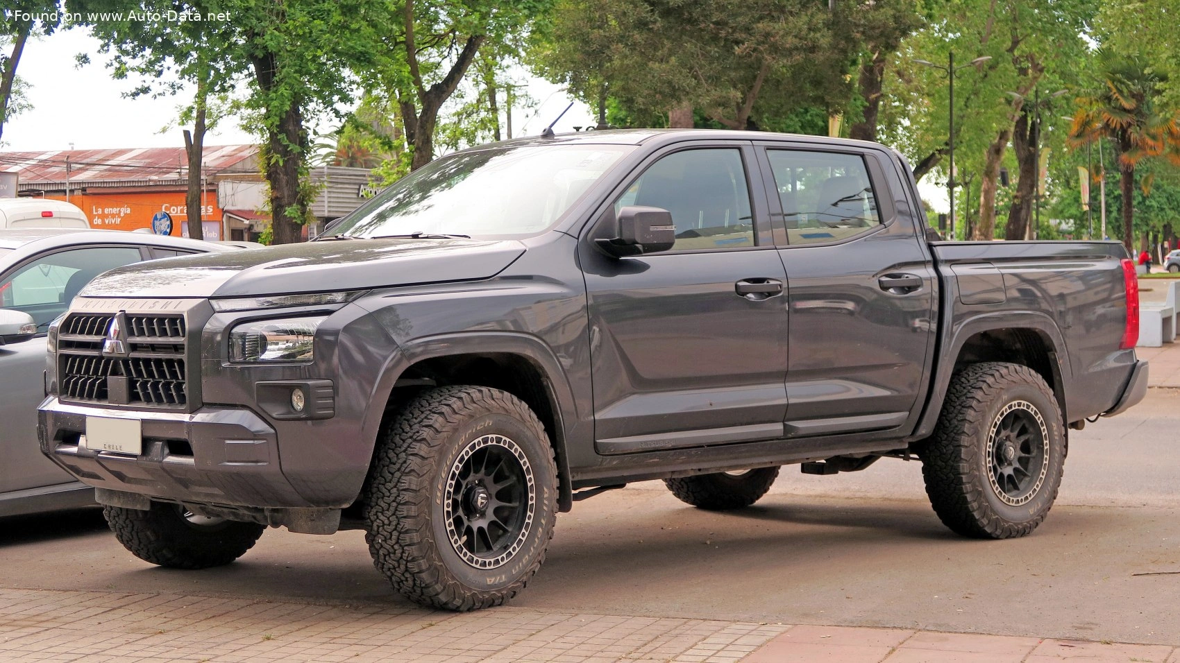 Mitsubishi L200 L200 VI Double Cab