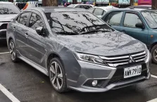Mitsubishi 1.8 MIVEC (140 bg) CVT (2017)
