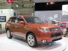 2012 Mitsubishi Outlander 2.0 MIVEC (200 bg) Plug-in Hybrid 4WD 1