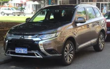 2018 Mitsubishi Outlander 2.4 MIVEC (224 bg) Plug-in Hybrid 4WD 4