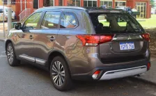 2018 Mitsubishi Outlander 2.4 MIVEC (224 bg) Plug-in Hybrid 4WD 5