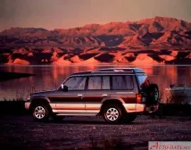 1990 Mitsubishi Pajero 2.5 TD GL (99 bg) 7