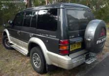 1990 Mitsubishi Pajero 3.5 i V6 24V (208 bg) 8