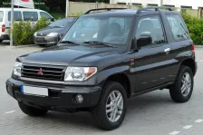 1999 Mitsubishi Pajero 1.8 GDI (120 bg) Automatic 1