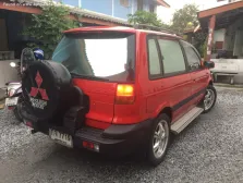 1991 Mitsubishi RVR 2.0 i 16V 4WD R (160 bg) Automatic 2