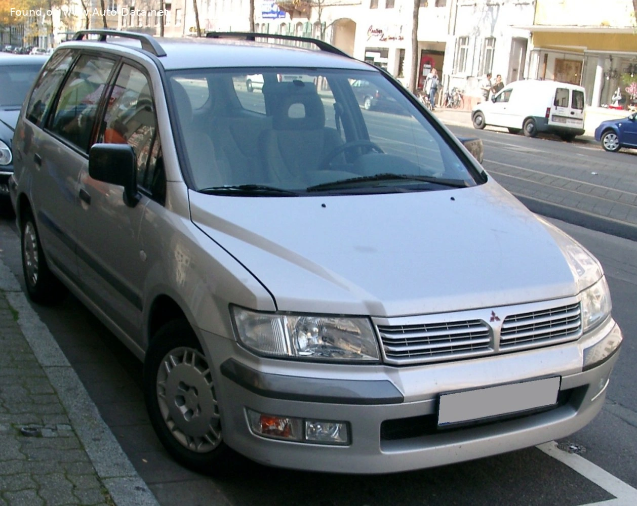 1998 Mitsubishi Space Wagon 2.4 GDi 16V 4X4 (147 bg)