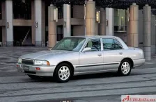 1994 Nissan Crew 2.0 i 12V (130 bg) Automatic 4