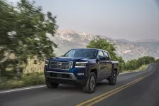 Nissan 3.8 V6 (310 bg) 4x2 Automatic (2021)