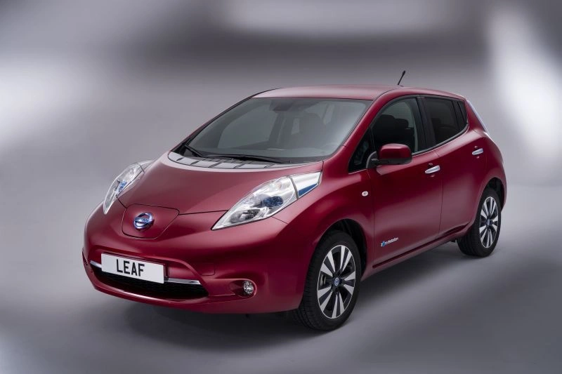 Nissan Leaf Leaf I (ZE0)