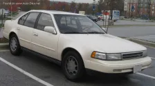 Nissan 3.0 i (170 bg) Automatic (1988)