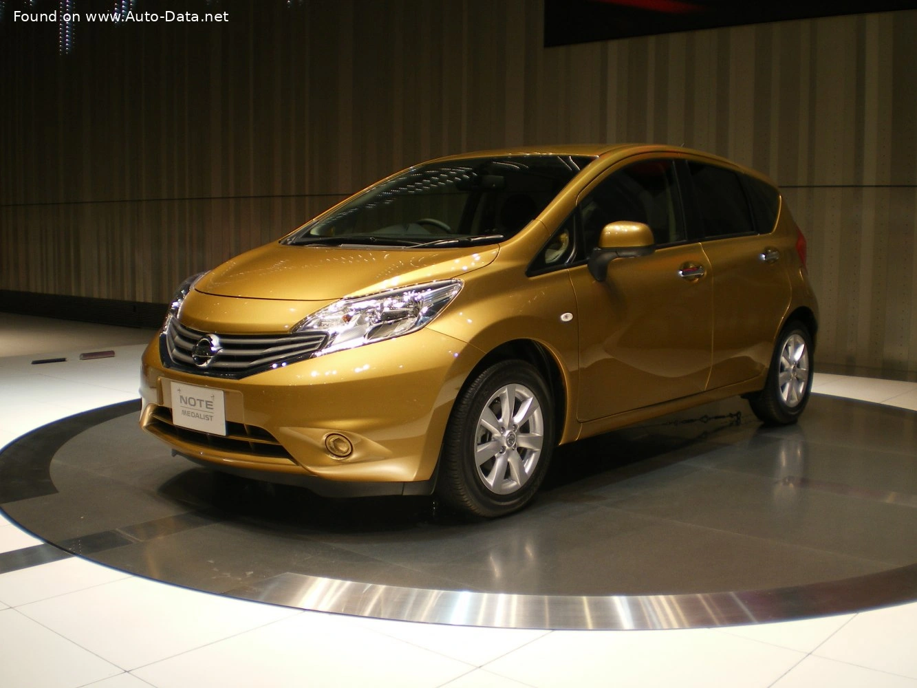 Nissan Note Note II (E12)