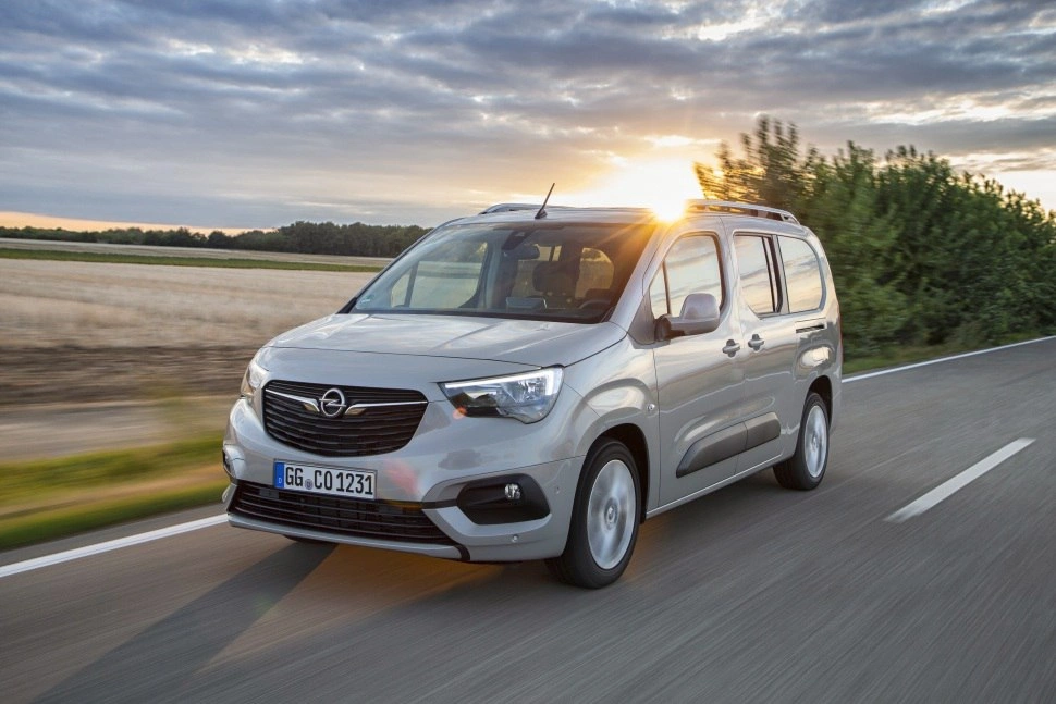 2018 Opel Combo 1.2i (110 bg) Start/Stop