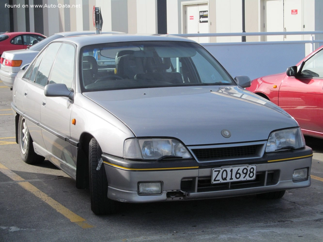 1986 Opel Omega 3.0 24V Evolution 500 CAT (230 bg)