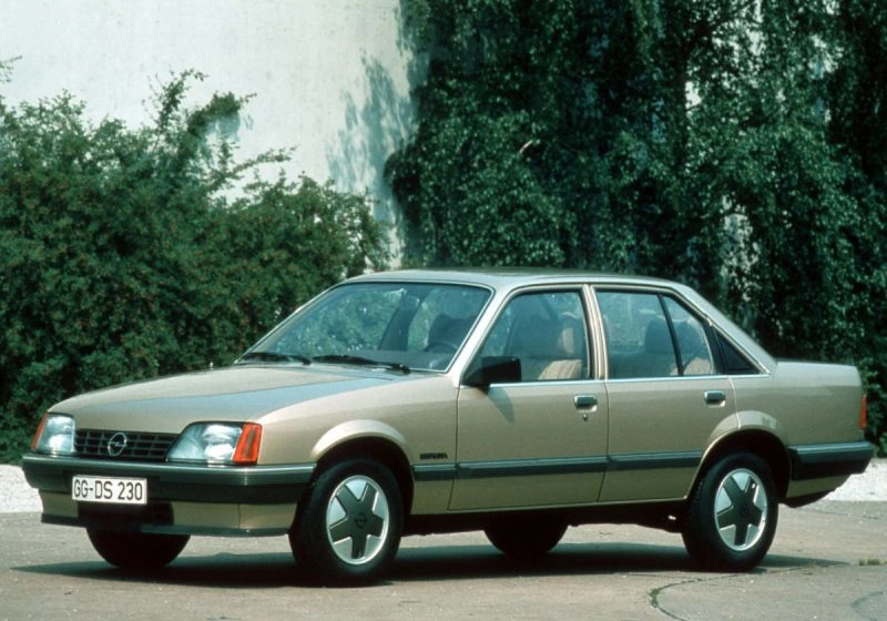 1982 Opel Rekord 1.8i CAT (100 bg) Automatic