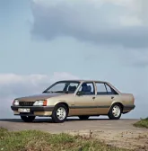 1982 Opel Rekord 2.0 S (100 bg) Automatic 2