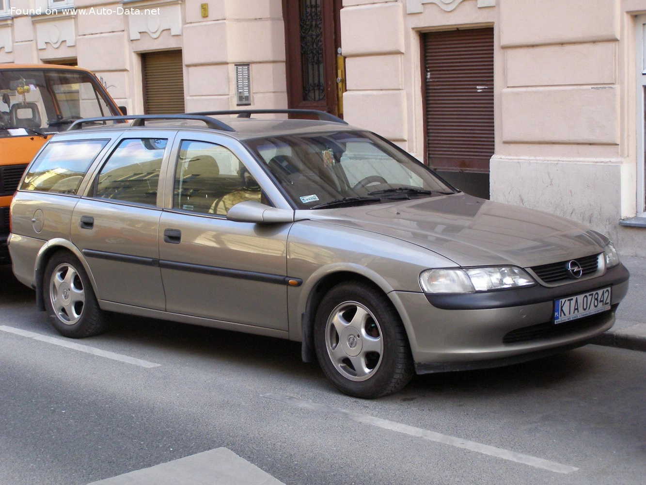 1995 Opel Vectra 1.8i 16V (115 bg)