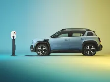 2024 Renault 4 52 kWh (150 bg) Electric 6