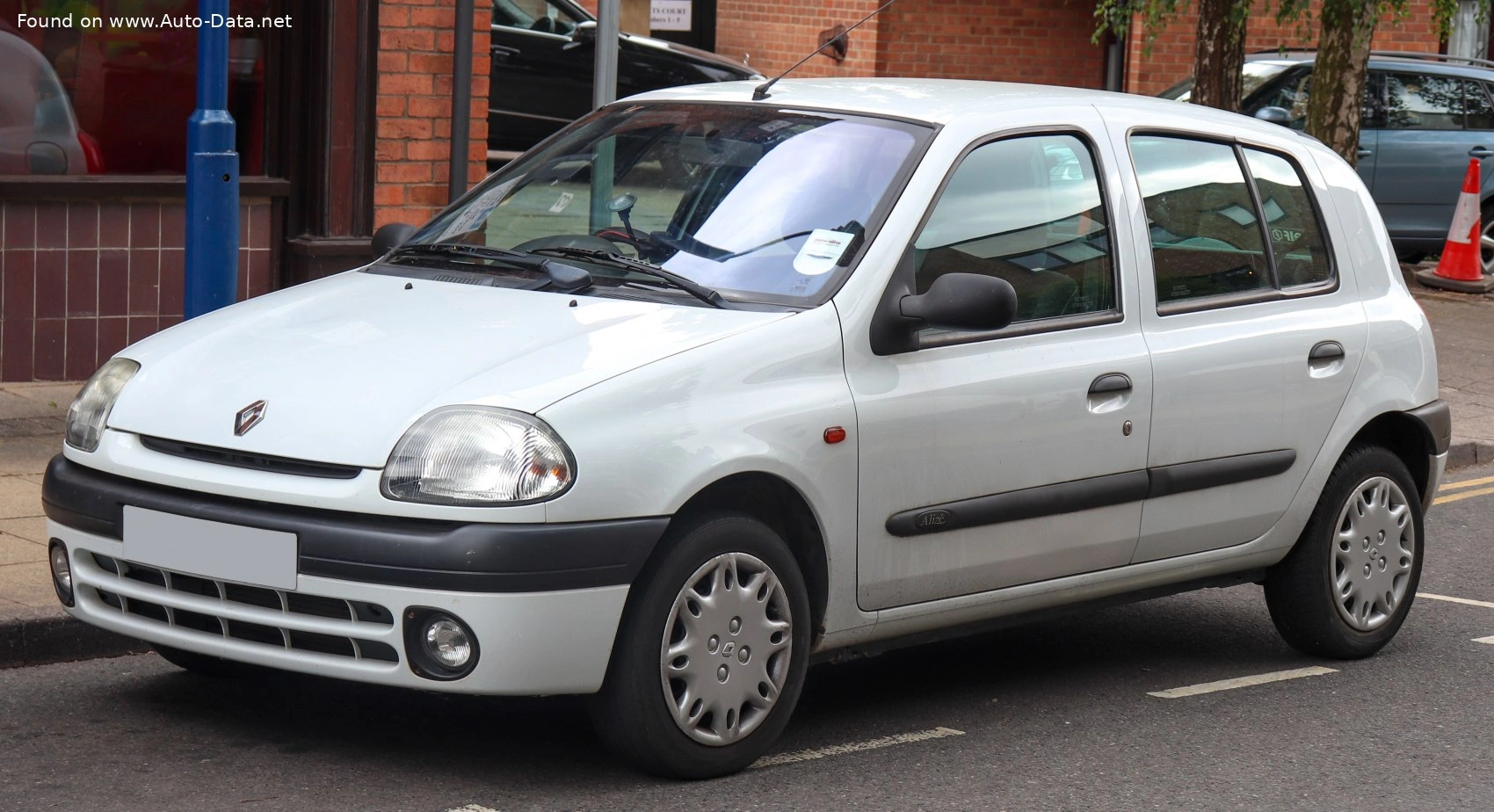 Renault Clio Clio II (Phase I) 5-door