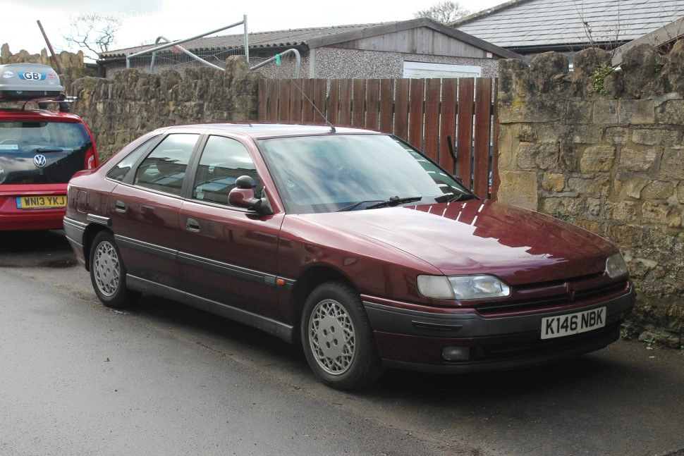 1992 Renault Safrane 2.2 (B541) (107 bg)