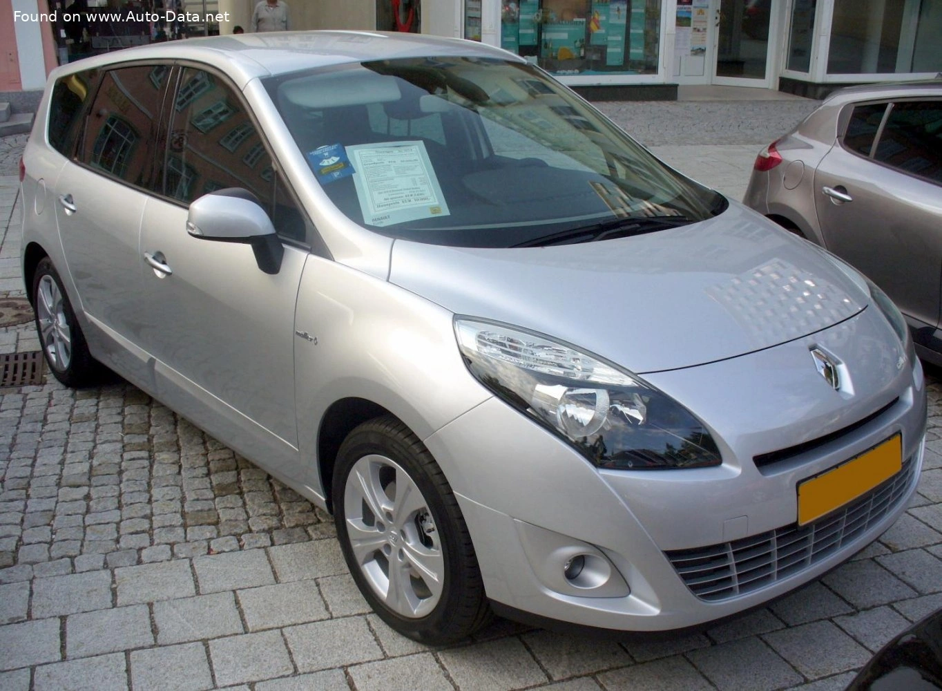 2009 Renault Scenic 2.0 16V (140 bg) CVT