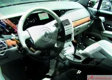 Renault 2.2 dCi (150 bg) (2001)
