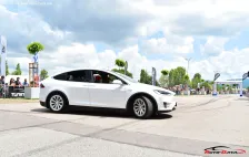 Tesla P100D 100 kWh (611 bg) Dual Motor AWD (2015)