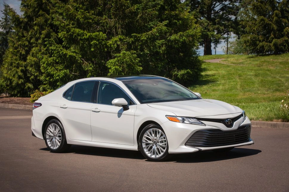 2017 Toyota Camry 2.5 (208 bg) Hybrid e-CVT