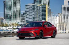 2023 Toyota Camry 2.0 (197 bg) Hybrid e-CVT 8