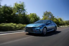 2023 Toyota Camry 2.5 (230 bg) Hybrid e-CVT 6